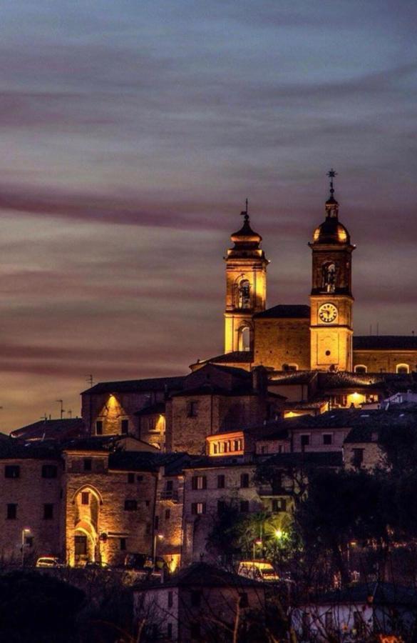 La Trave Bed & Breakfast Montecosaro  Bagian luar foto