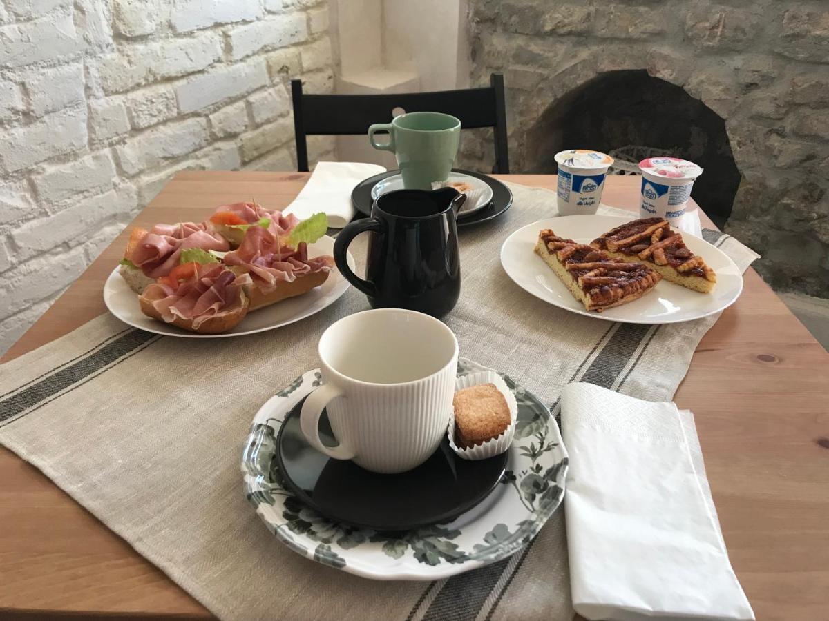 La Trave Bed & Breakfast Montecosaro  Bagian luar foto