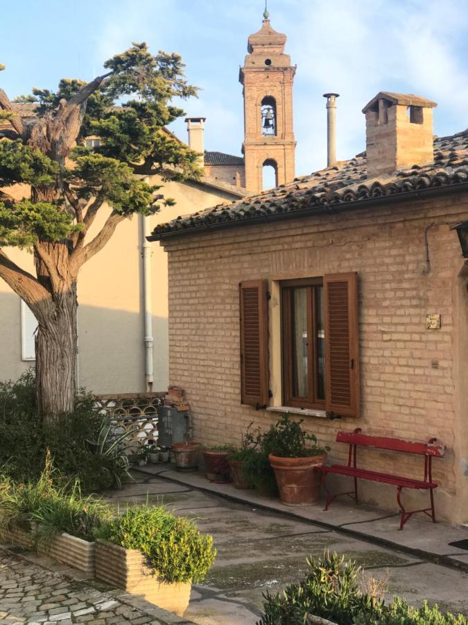 La Trave Bed & Breakfast Montecosaro  Bagian luar foto