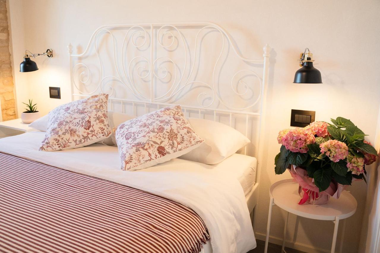 La Trave Bed & Breakfast Montecosaro  Bagian luar foto